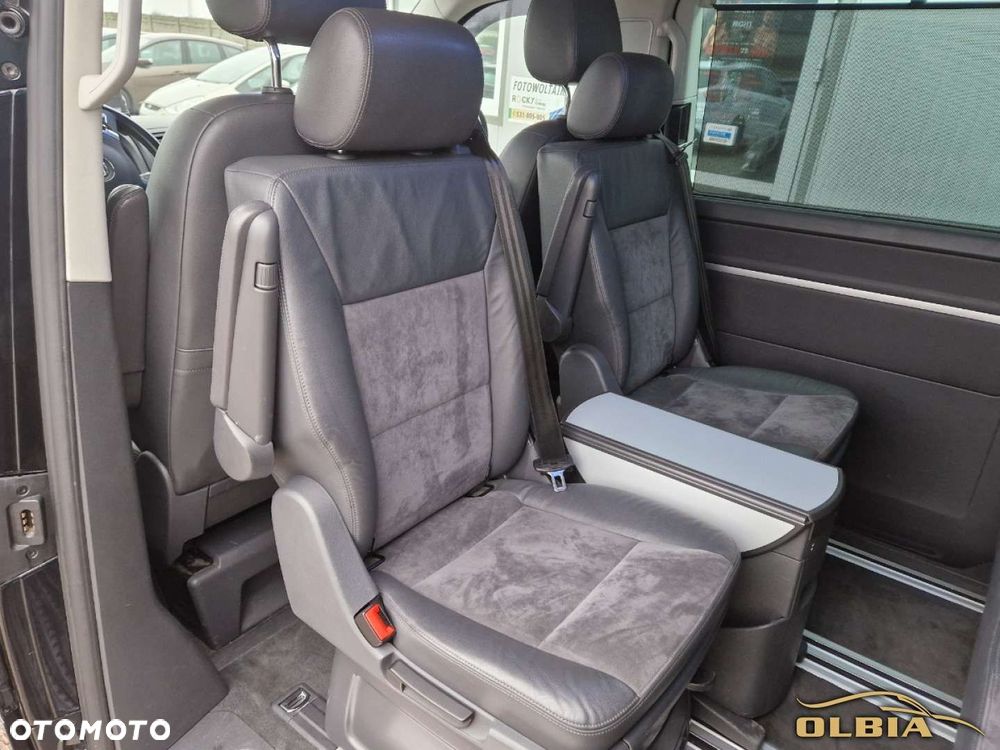 Volkswagen Multivan - 25