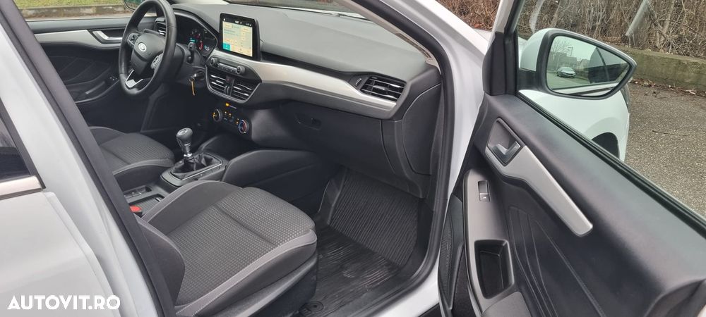 Ford Focus 1.5 EcoBlue Connected - 15