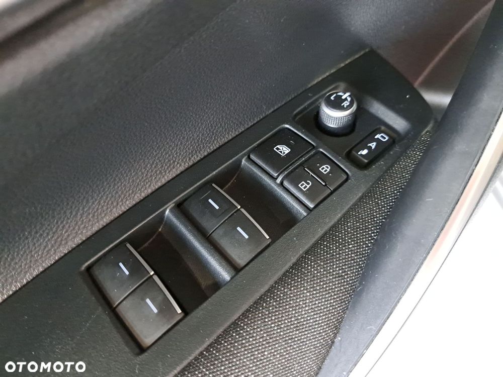 Toyota Corolla 1.8 Hybrid Comfort - 36