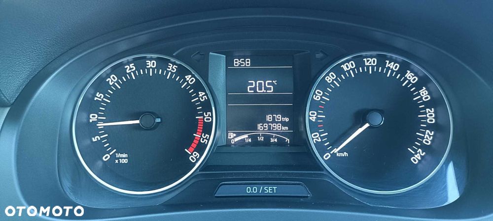 Skoda RAPID - 8
