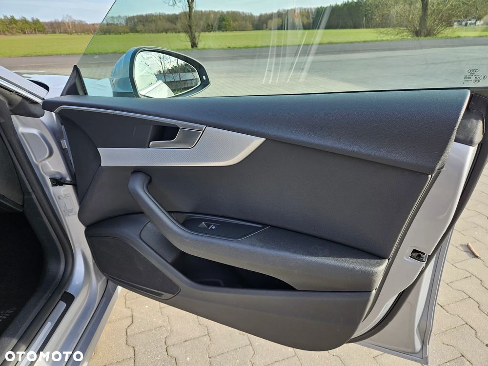 Audi A5 Sportback 35 TFSI S tronic - 19