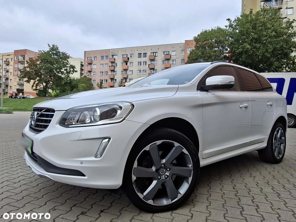 Volvo XC 60 D4 Geartronic Momentum - 3