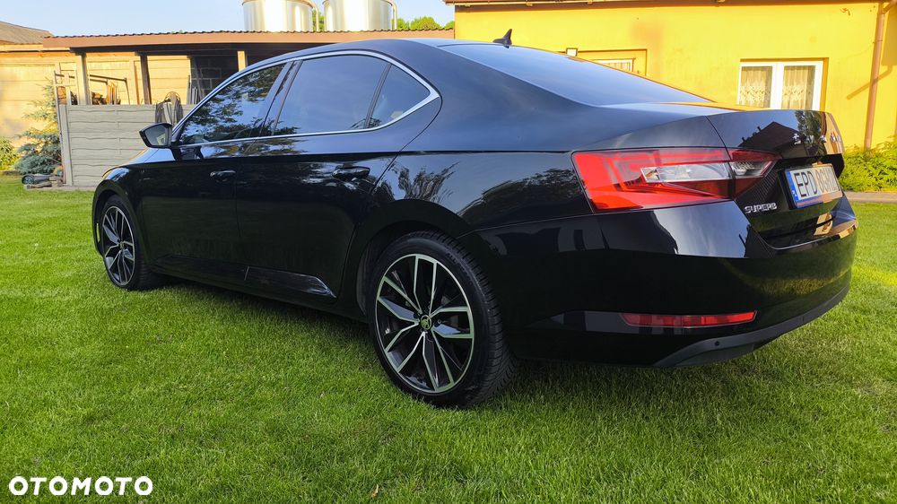 Skoda Superb 2.0 TDI Sportline DSG7 - 6