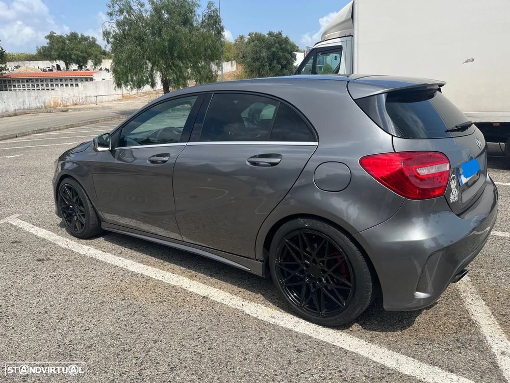 Mercedes-Benz A 180 d AMG Line - 1