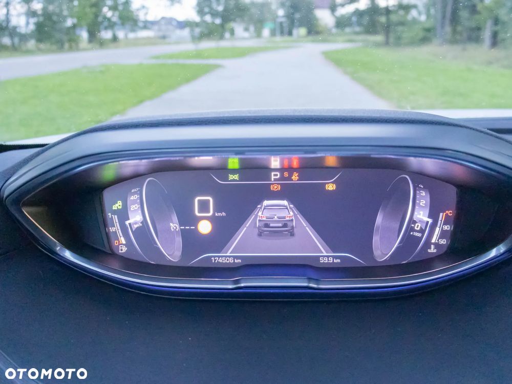 Peugeot 5008 BlueHDi 130 EAT8 Allure - 33