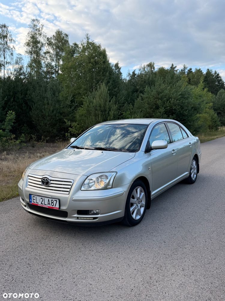 Toyota Avensis 2.0 VVT-i High - 20