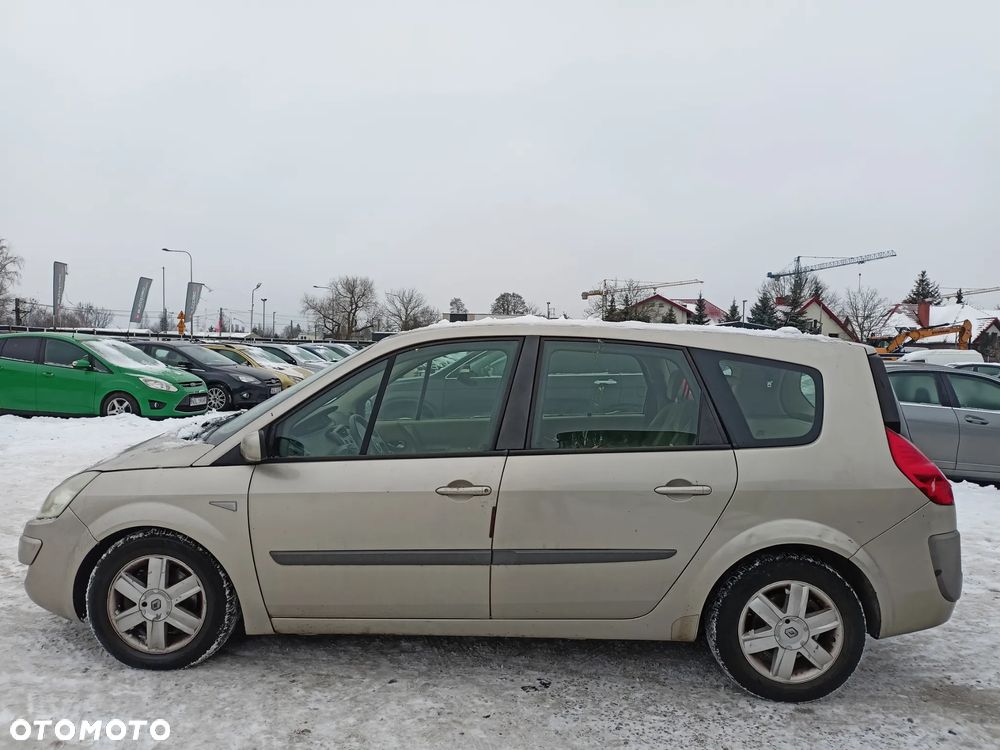 Renault Grand Scenic - 2