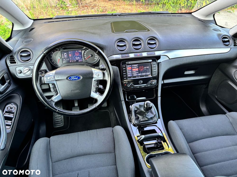 Ford S-Max 2.0 Titanium - 27