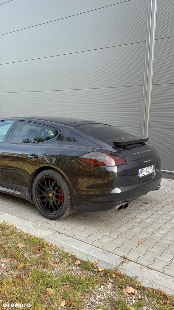 Porsche Panamera - 3