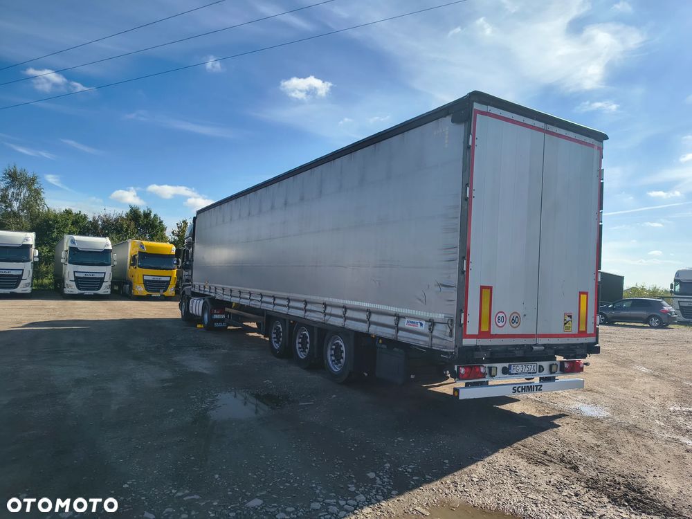 Schmitz Cargobull VARIOS ## PODNOSZONY DACH ## KOLA 385/55/22.5 - 9