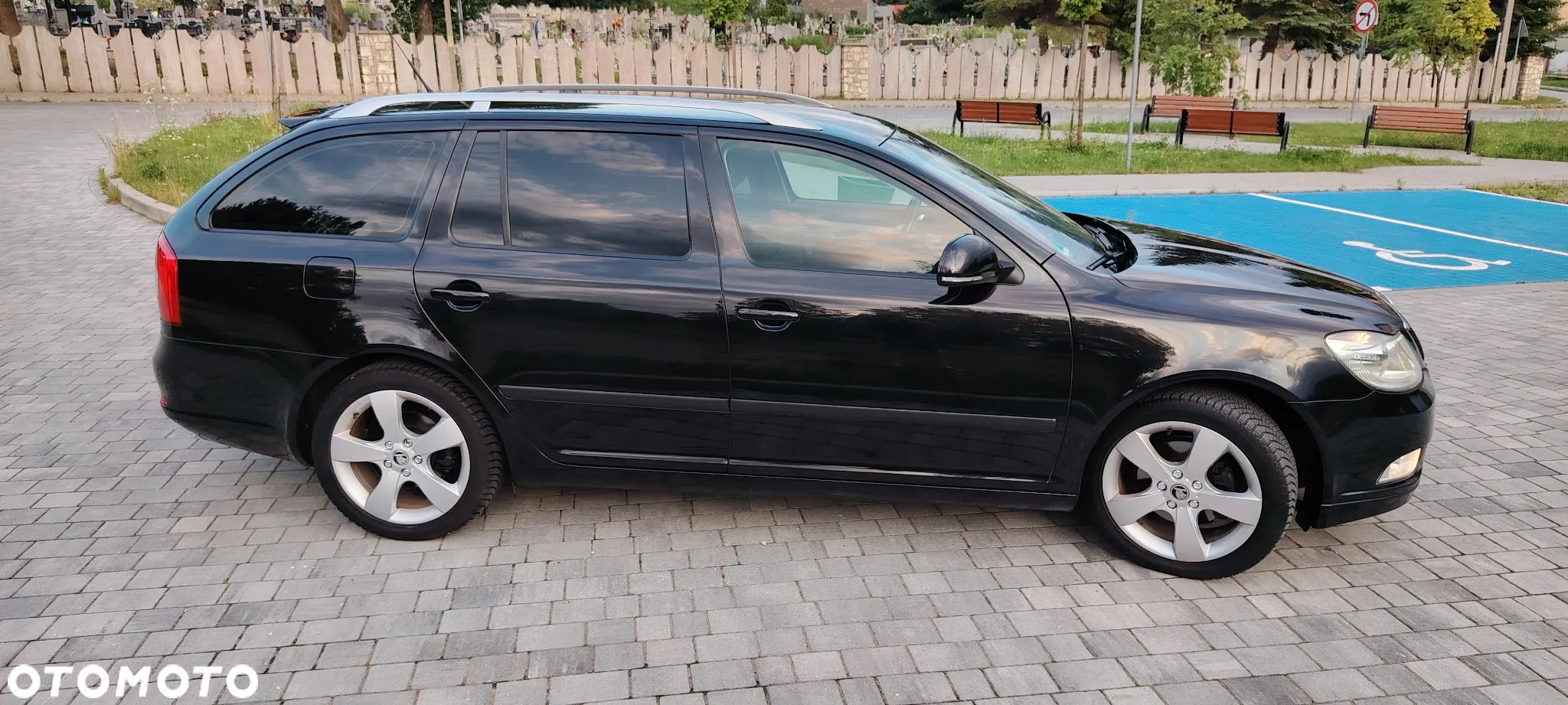 Skoda Octavia 2.0 TDI DPF SPORT EDITION - 7