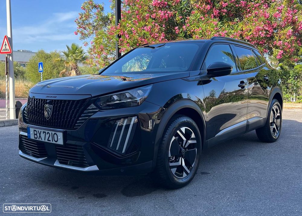 Peugeot 2008 PureTech 130 EAT8 GT - 10