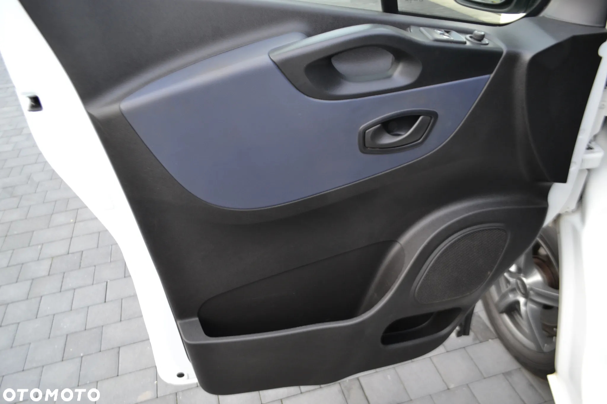 Renault TRAFIC LONG - 25