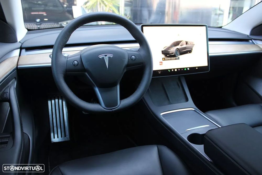 Tesla Model 3 Tração Traseira - 4