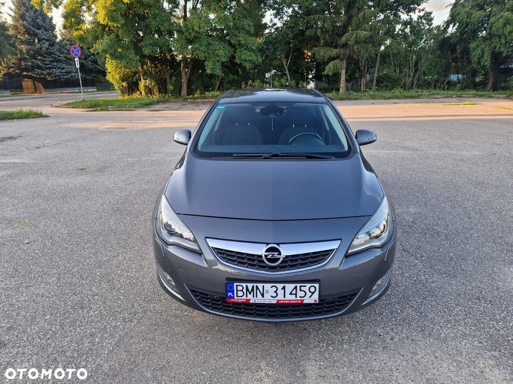 Opel Astra 1.4 T Enjoy - 8