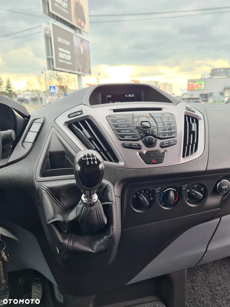 Ford TRANSIT CUSTOM - 21