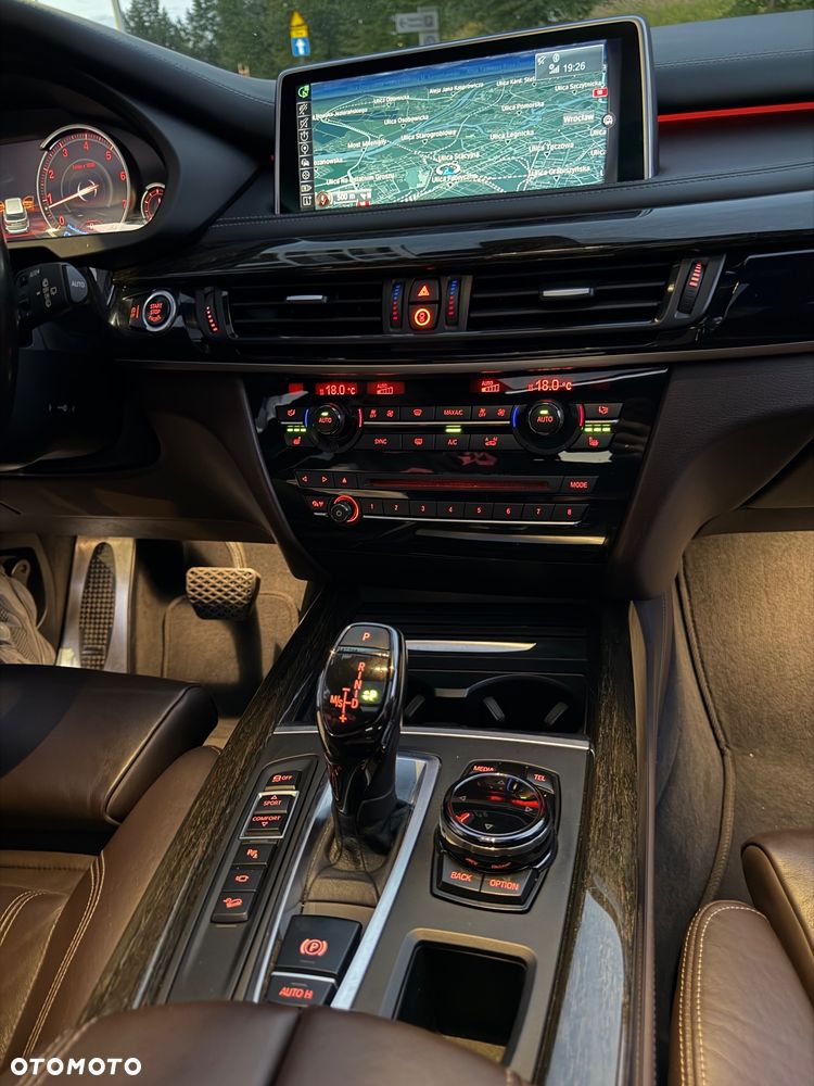 BMW X5 xDrive50i - 21