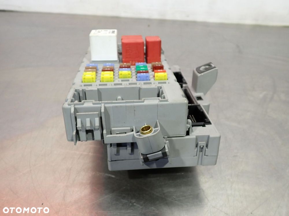 SKRZYNKA BEZPIECZNIKÓW FIAT BRAVO II - 6