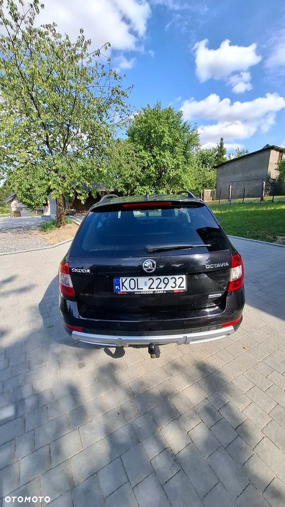 Skoda Octavia 1.6 TDI (Green tec) 4x4 Scout - 4