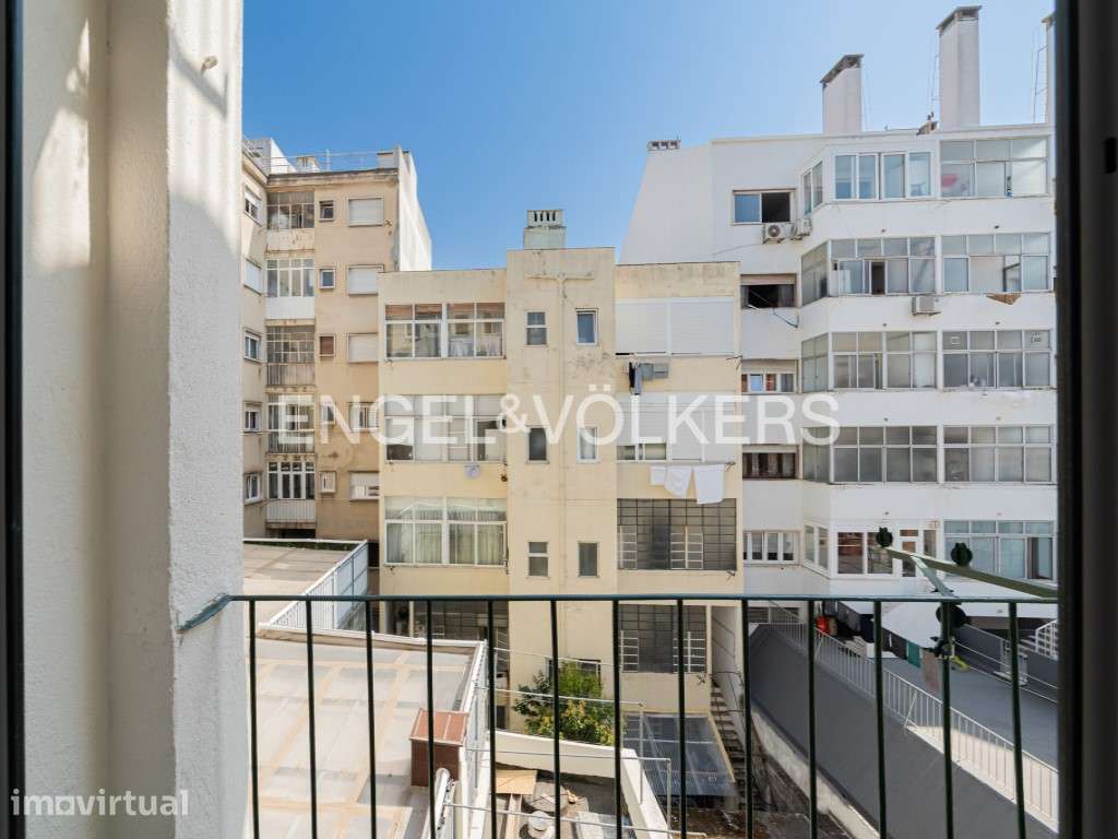 T2 remodelado a estrear na Estefânia | Bairro das Ilhas - Grande imagem: 3/27
