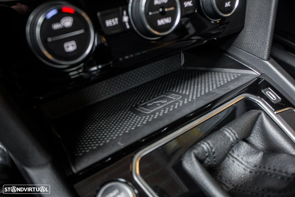 VW Passat Variant 1.4 TSI DSG GTE - 25