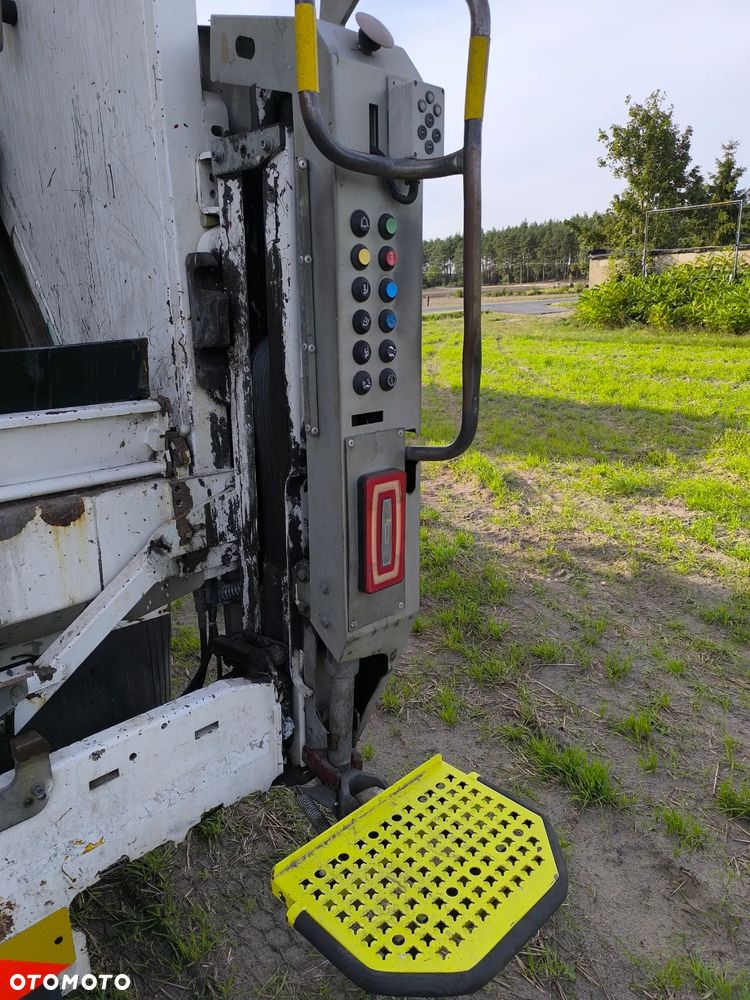 Renault D WIDE C - 23