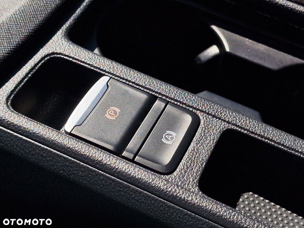Skoda Octavia 1.5 TSI mHEV Selection DSG - 26