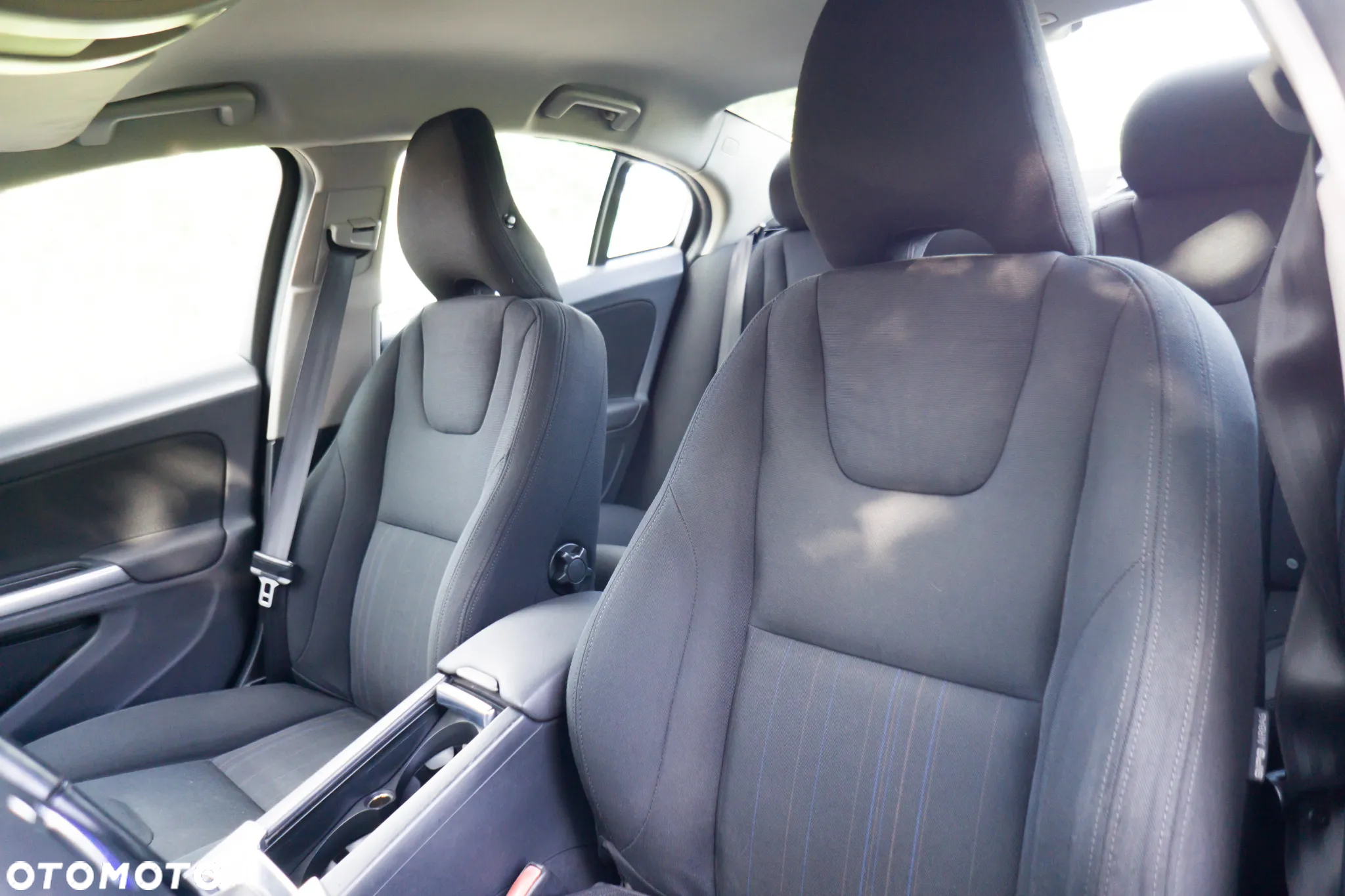 Volvo S60 DRIVe Momentum - 14