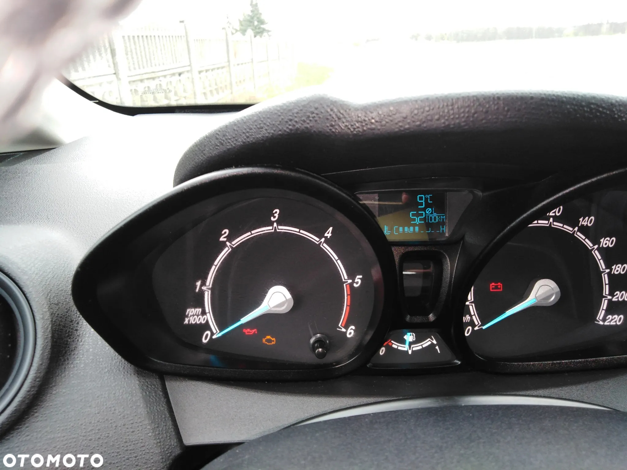 Ford Fiesta 1.5 TDCi Ambiente - 14