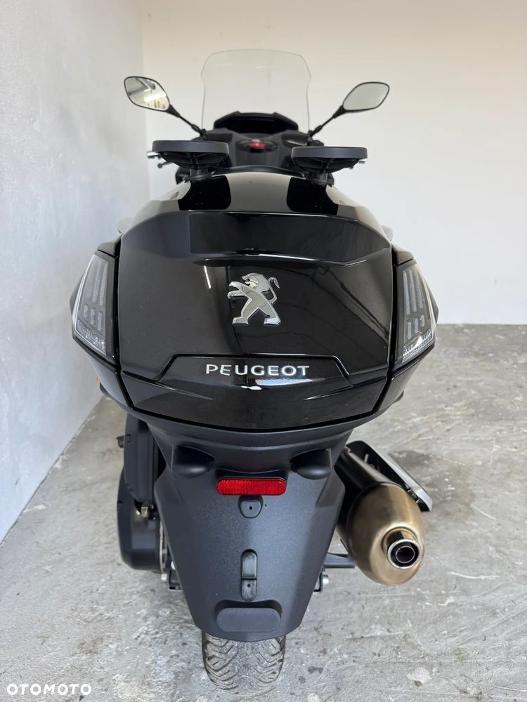 Peugeot Metropolis - 7