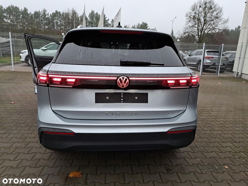 Volkswagen Tiguan - 19