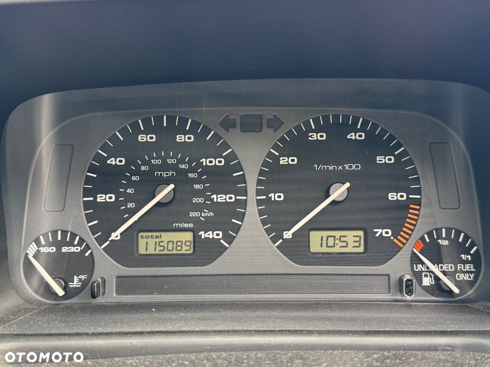 Volkswagen Golf - 25