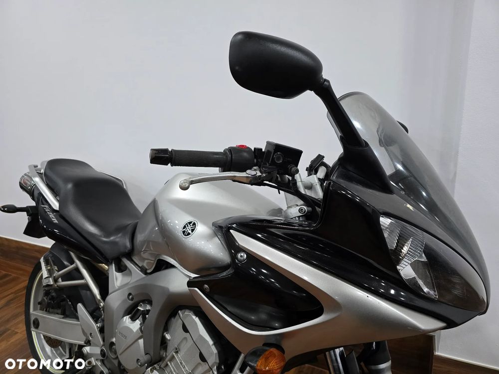 Yamaha FZ - 6