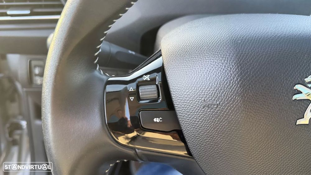 Peugeot 308 SW 1.6 BlueHDi Allure - 35