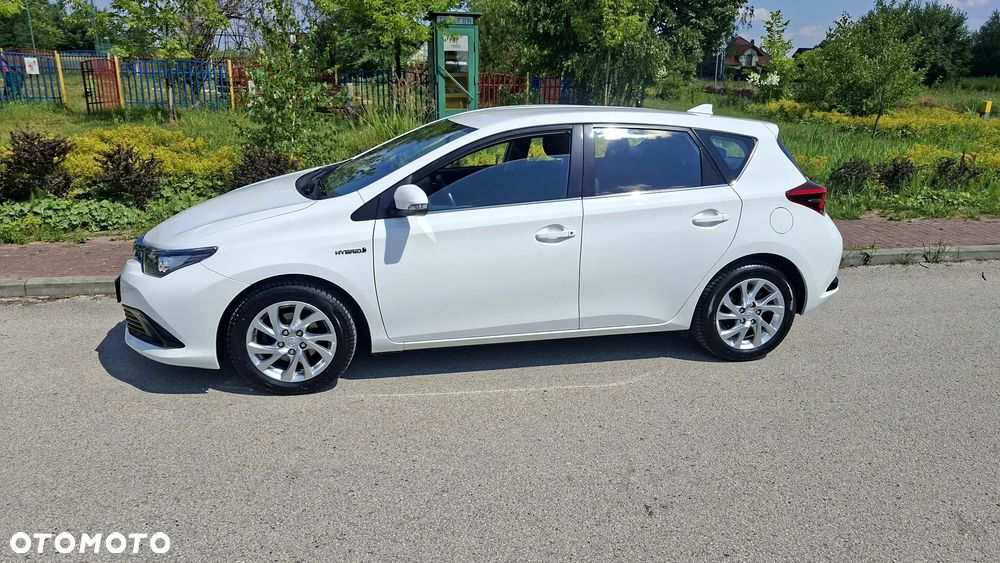 Toyota Auris 1.8 HSD Luna - 6