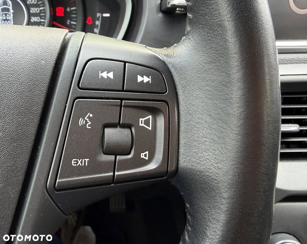 Volvo V40 D2 Geartronic Linje Svart - 19