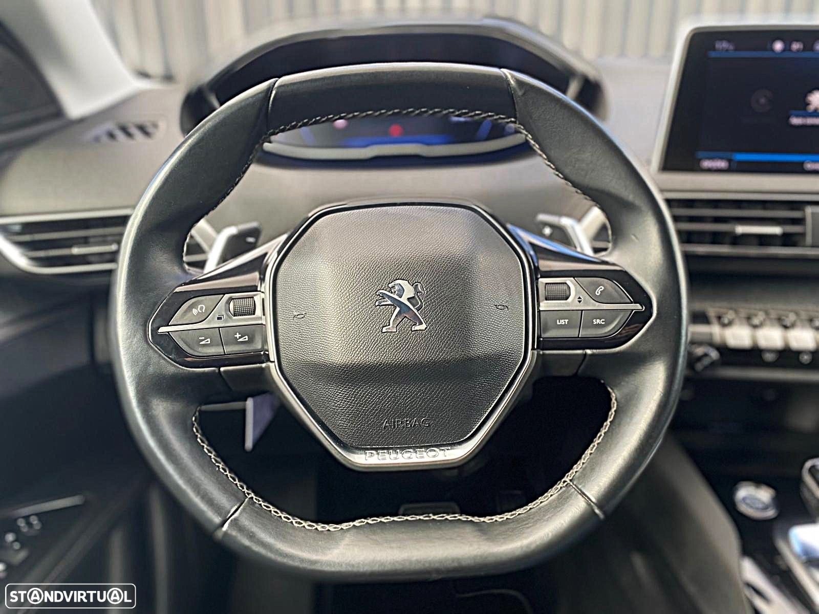 Peugeot 3008 1.2 PureTech Allure Pack EAT8 - 26