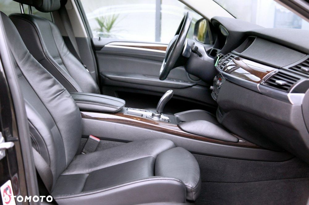 BMW X6 xDrive40d - 16