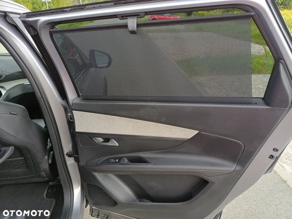 Peugeot 5008 BlueHDI 180 EAT8 GT - 27