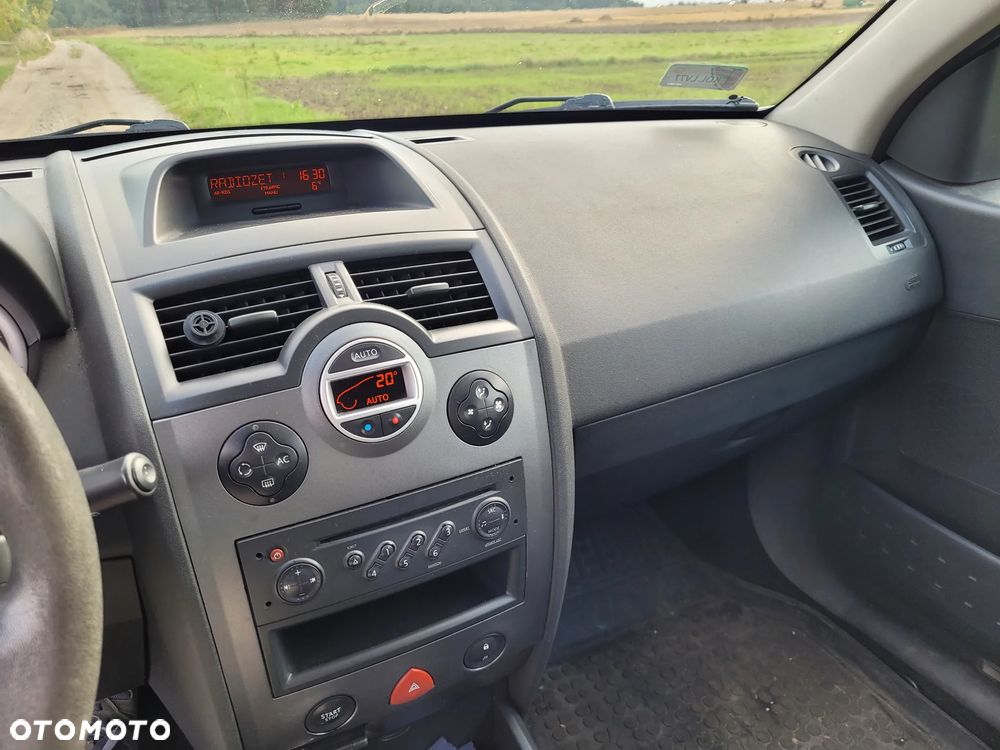 Renault Megane 1.5 dCi Emotion - 7