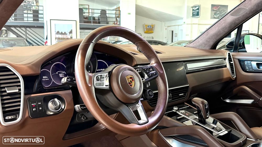 Porsche Cayenne Turbo S E-Hybrid - 16