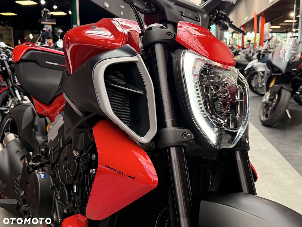 Ducati Diavel - 11