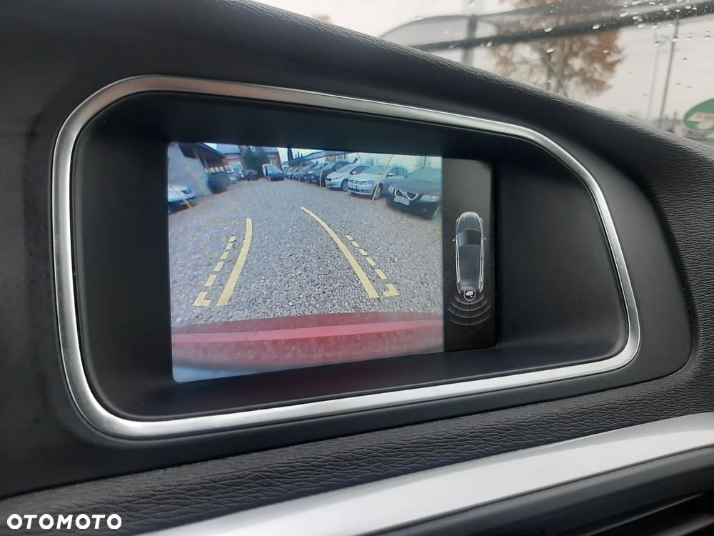 Volvo V40 D2 Summum - 12