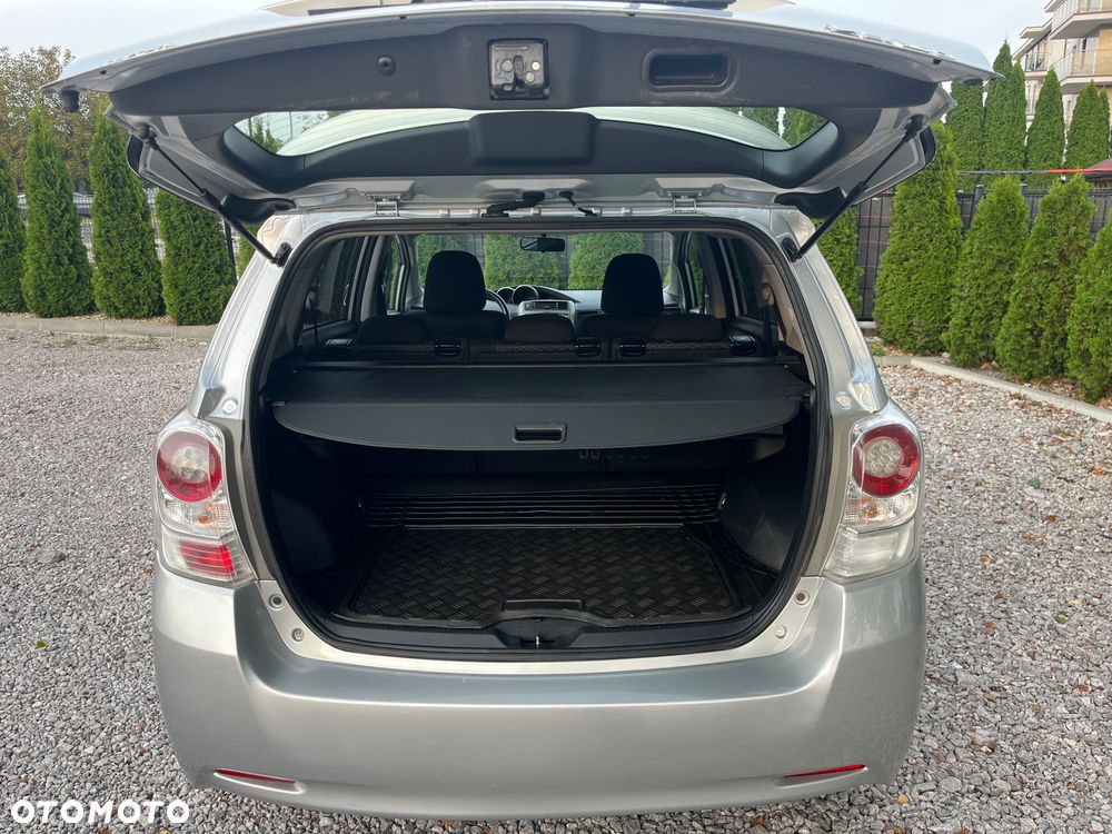 Toyota Verso 2.0 D-4D - 8