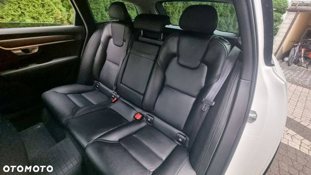 Volvo V90 Cross Country - 28