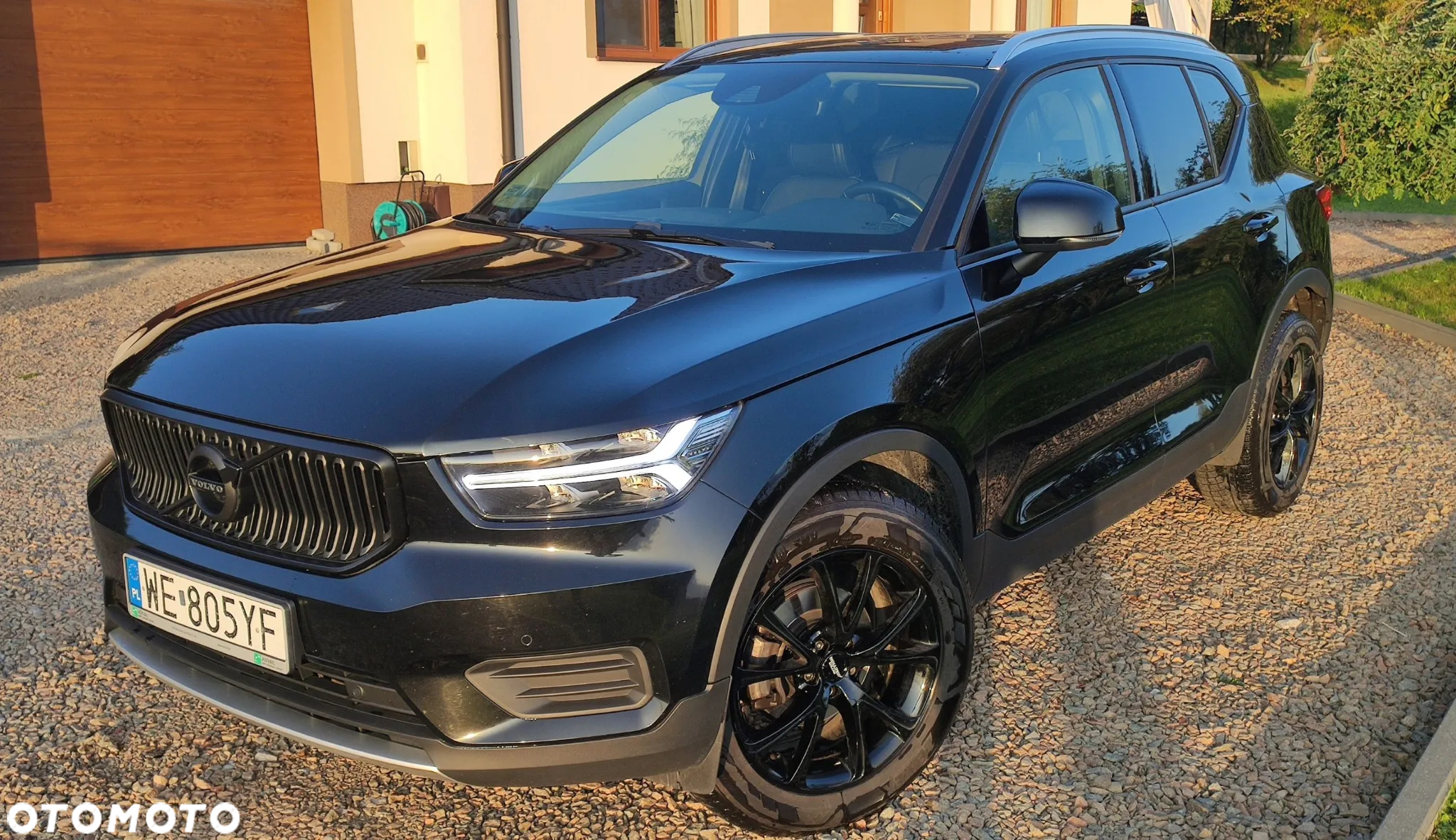 Volvo XC 40 T3 Momentum Pro - 41