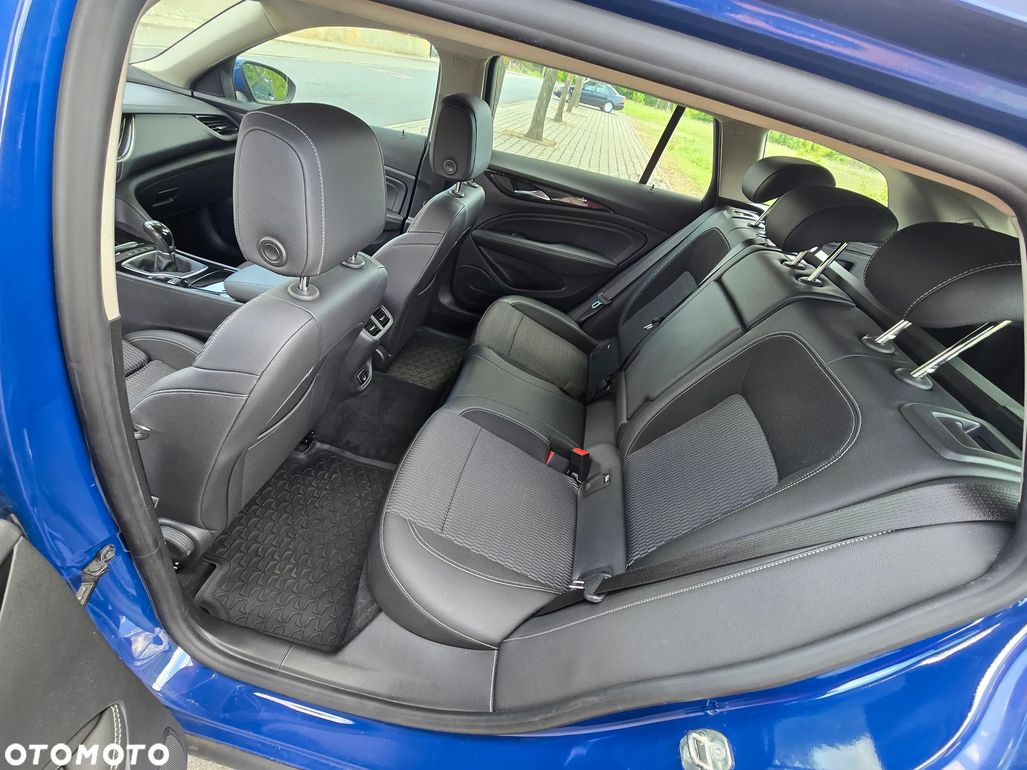 Opel Insignia Sports Tourer 2.0 Diesel Exclusive - 22