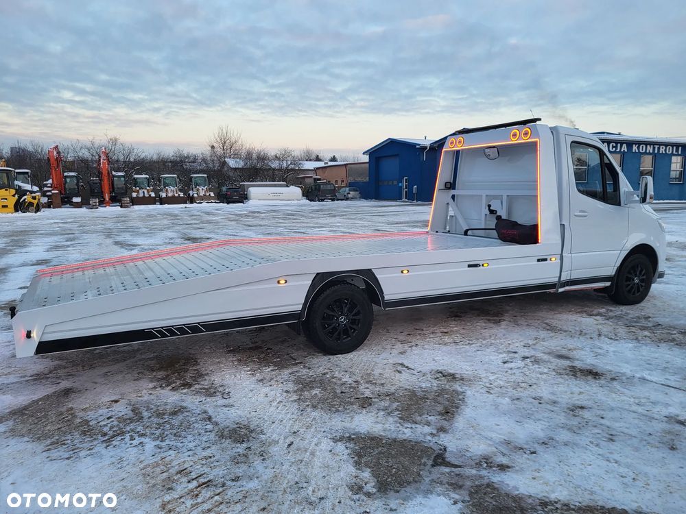 Mercedes-Benz Sprinter 317 Autolaweta najazd alu Hak 3500kg - 18