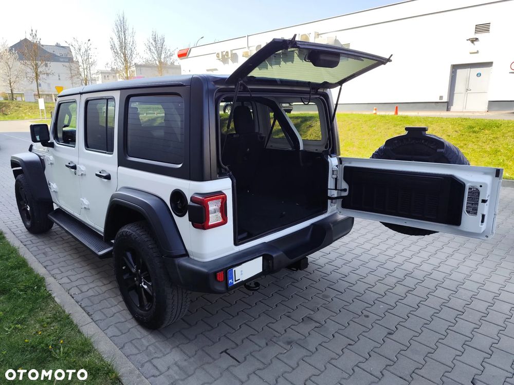 Jeep Wrangler 2.0 T-GDI Hardtop AWD Automatik Sport - 11