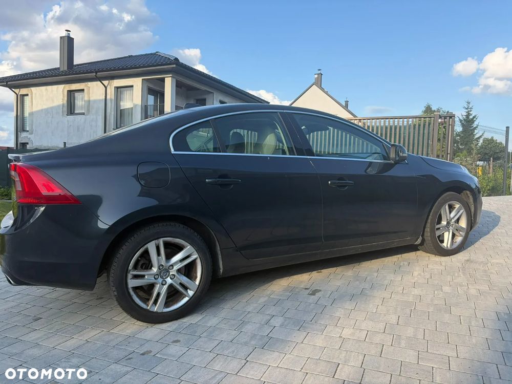 Volvo S60 - 4